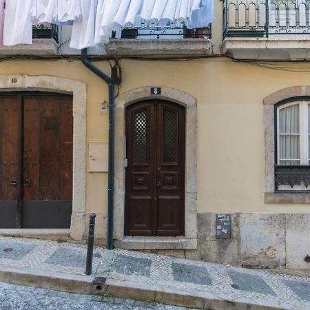 Lovelystay - Chiado 2 Bedroom Charm! Lisbona Esterno foto