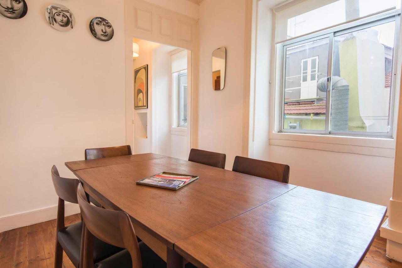Lovelystay - Chiado 2 Bedroom Charm! Lisbona Esterno foto